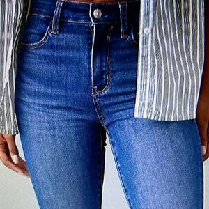 American Eagle woman Jean size 2